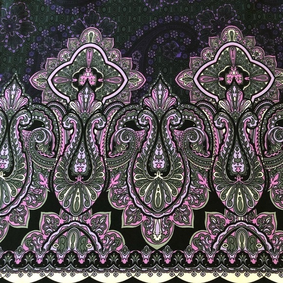 Tiana B. | Retro Print Long Sleeve Shift Dress - Picture 6 of 8